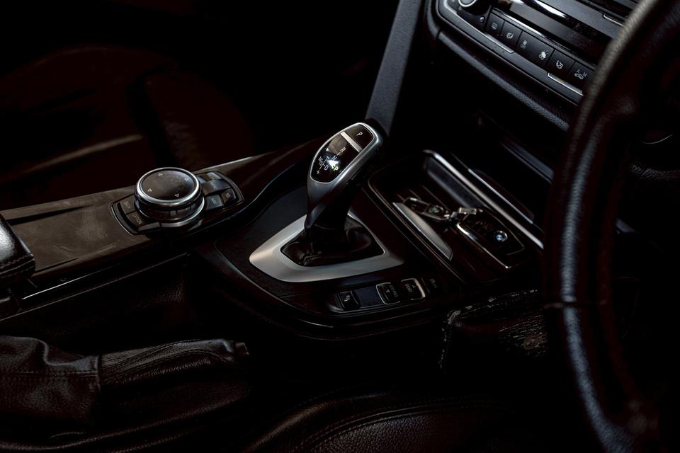 BMW 320d Sport ปี2014 11