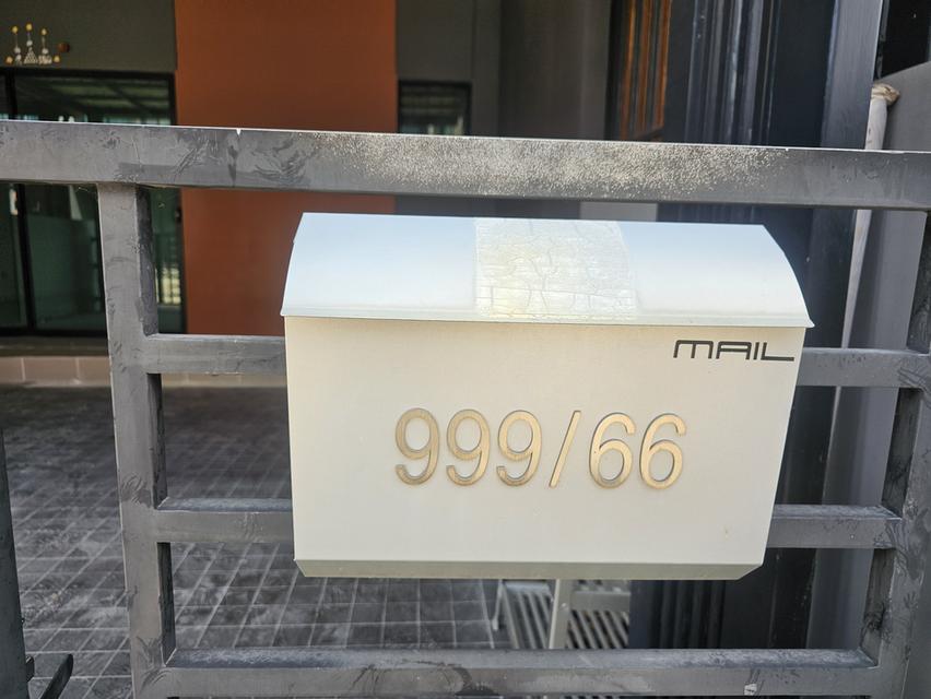 ทาวน์โฮม 2 ชั้น 3 ห้องนอน 2 ห้องน้ำ 2