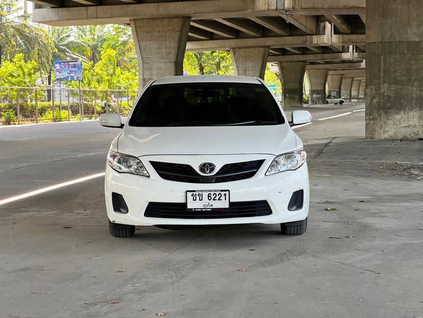 ขายรถ Toyota Altis 1.8E ปี 2014 สีขาว เกียร์ออโต้ 2