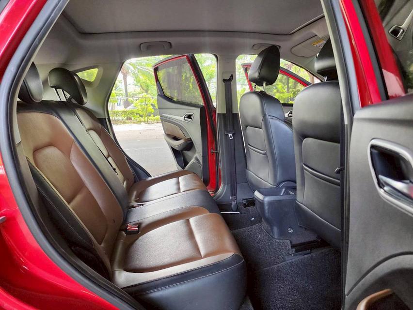 ขายรถ MG ZS 1.5X sunroof ปี 2020 สีแดง เกียร์ออโต้ 10