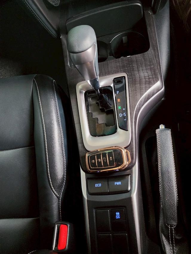 Toyota Fortuner 2.4V Year 2023 20
