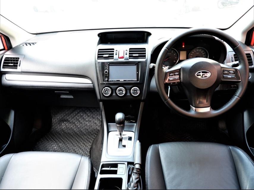 Subaru 2.0 XV 4WD ปี 2014 เกียร์AT 12