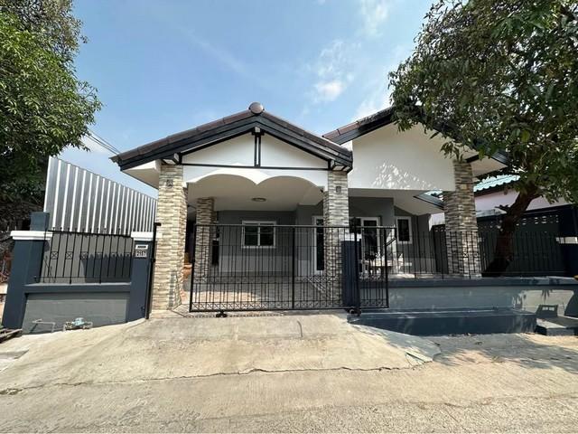 บ้านชั้นเดียว 4 ห้องนอน 2 ห้องน้ำ มบ. เคหะธานี4 ซ.มิสทีน ถนนราษฎร์พัฒนาซอย 5 1