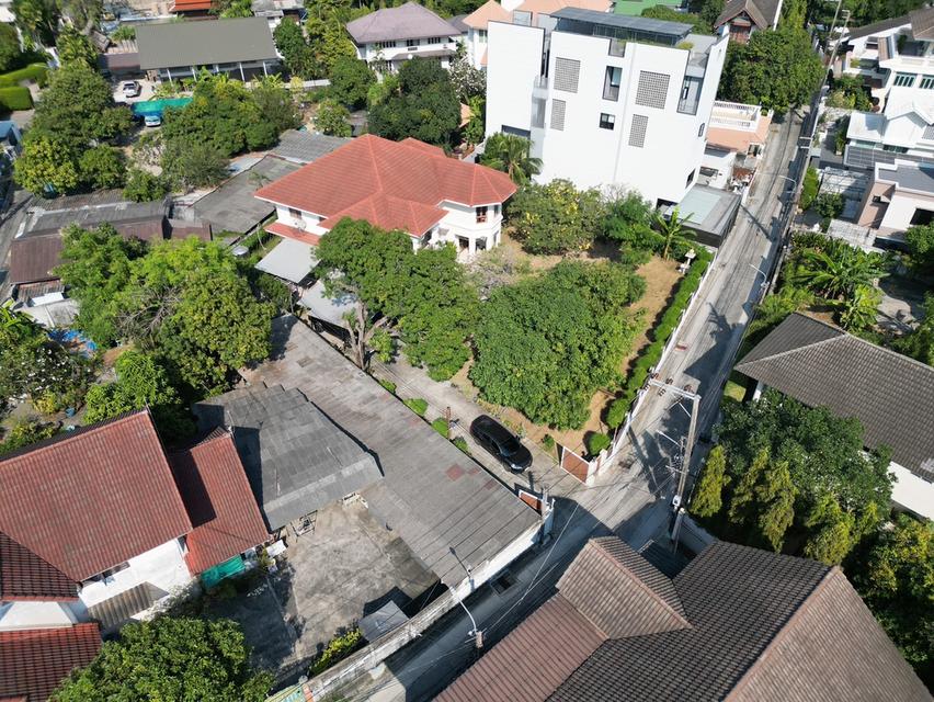 ขายบ้านพักอาศัย 2 ชั้น เนื้อที่ 275 ตร.ว ซอยประสาทสุข เขตยานนาวา กรุงเทพ 3
