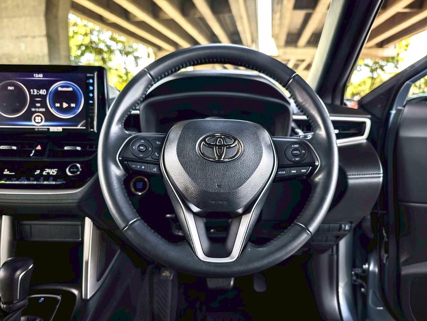 ขายรถ Toyota Corolla Cross 1.8 ปี 2021 สีเทา เกียร์ออโต้ 15