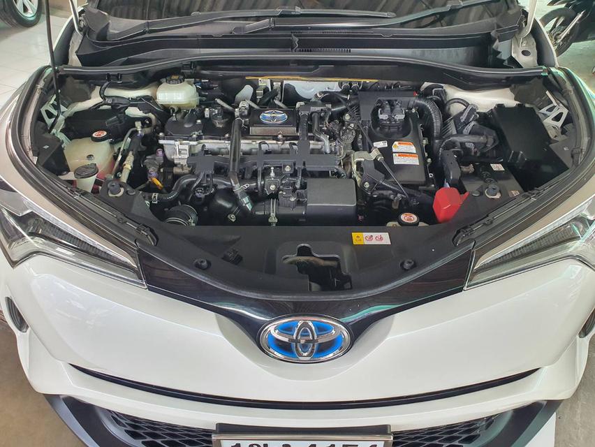 Toyota C-HR HV Mid (Hybrid) ปี 2020 Auto สีขาว มือ1 ออกห้าง 6