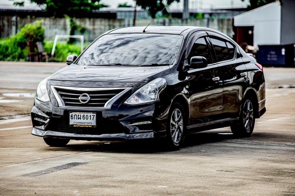 Nissan Almera 1.2 E Sportech ปี 2017 สีดำ มือเดียวป้ายแดง เกียร์ออโต้  