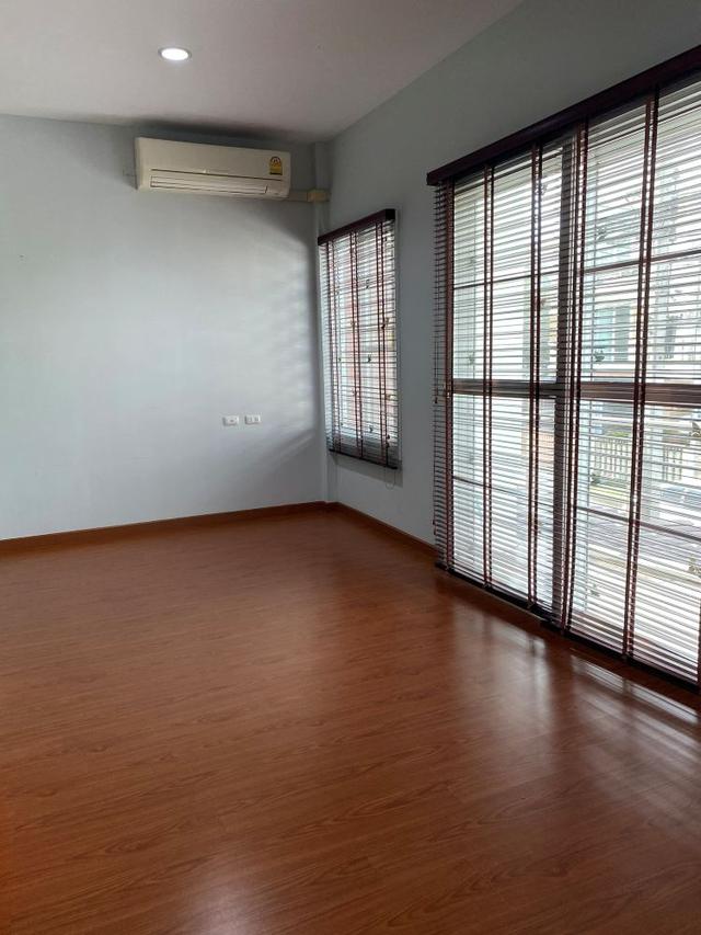 ขายทาวน์โฮม 3 ชั้น หมู่บ้านซื่อตรง แกรนด์ โฮม เกษตร - รัชโยธิน เสนานิคม ติดถนนเมน พหลโยธิน 34 ใกล้BTS เกษตรศาสตร์ 8