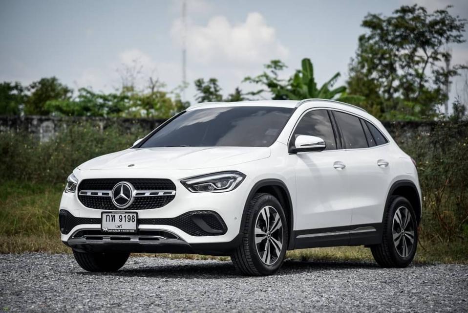 Mercedes Benz GLA200 1.3 Progressive AT 2022 รหัส CBL9198