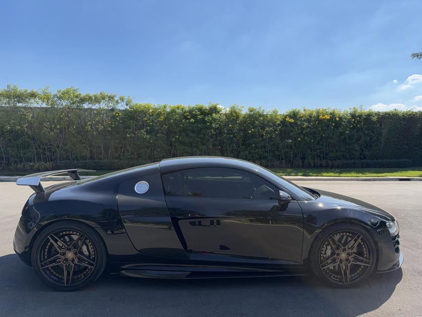 Audi R8 V10 FSI ปี 2011