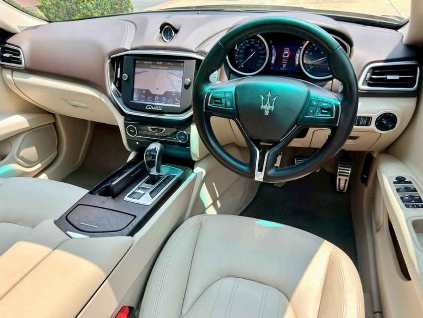 Maserati ghibli 2017 สีน้ำตาล วิ่งน้อย รถสวยราคาดีสุด รูปที่ 9