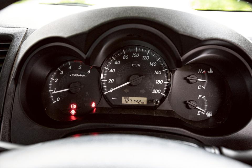 ขาย Toyota Vigo 2.5E ปี14 8