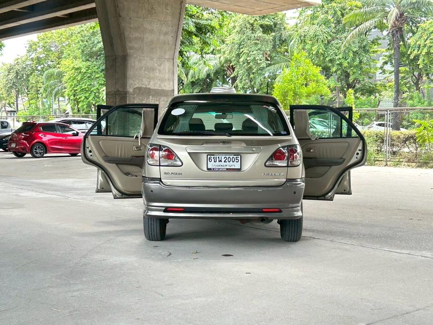 ขายรถ Toyota Harrier 3.0 FOUR ปี 2004 สีน้ำตาล เกียร์ออโต้ 16