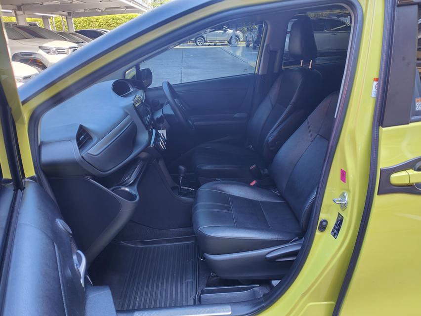 Toyota Sienta 1.5 G AT  8