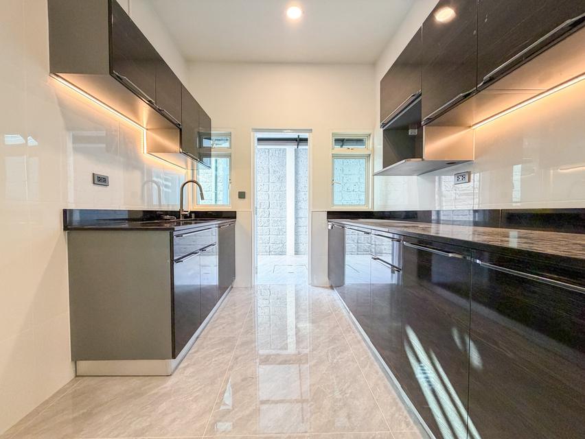 ===== หมู่บ้าน บางกอกบลูเลอวาร์ด ราชพฤกษ์-พระราม5-2 ==== 10