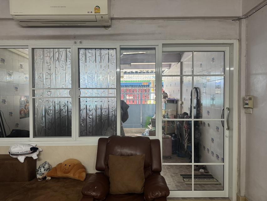 ปล่อยเช่า หรือ ขาย บ้านตึกแถว ทาวน์เฮ้าส์ ซอยวุฒากาศ 34 ใกล้สถานีรถไฟฟ้าวุฒากาศ 4