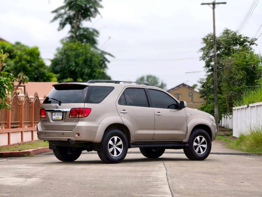 Toyota fortuner 3.0 v 4wd ปี 2006 ตัวท็อป ไมล์น้อย สภาพสวย น็อตเดิม รูปย่อยที่ 3