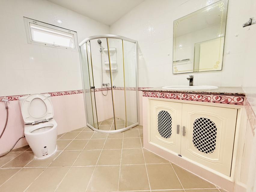 Pool villa nearly Tara pattana internation school 58,000/month 4