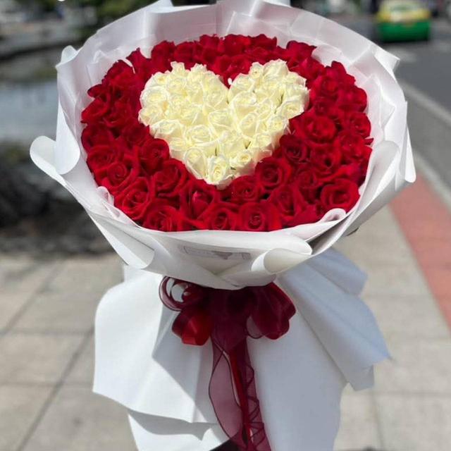 ช่อช่อตัวเอักษร ช่อชื่อตัวเลข ทำได้A-Z และทำได้0-9 ช่อเริ่มต้น50ดอก-500ดอก ส่งได้รามอินทรา มีนบุรี ถนนนิมิตรใหม่ พระยาสุเรนทร์ คู้บอน นวมินทร์ เสรีไท