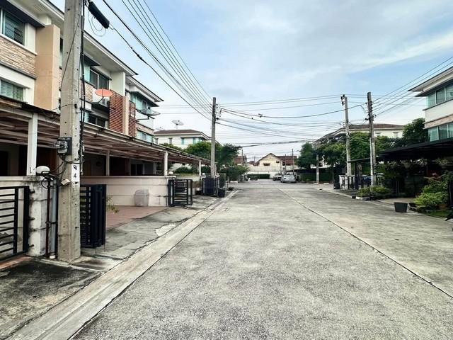 ขายทาวน์โฮม 3 ชั้น หมู่บ้านทาวน์พลัส เกษตร – นวมินทร์ หลังบุญถาวรเกษตรนวมินทร์ ใกล้เลียบด่วน **ขายพร้อมผู้เช่า 3