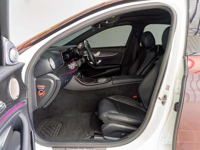 Mercedes-Benz E300e AMG ปี 2021 จด 23 เลขไมล์ 105,000 km.  12