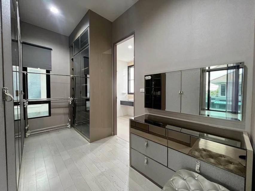 ขายบ้านเดี่ยว "สัมมากร ชัยพฤกษ์–แจ้งวัฒนะ" เพียง 7.49 ล้าน ติดถนนใหญ่ ใกล้ทางด่วนและรถไฟฟ้า ฟังก์ชันครบ พร้อมอยู่ รองรับทุกไลฟ์สไตล์ครอบครัว 16