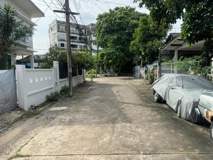 ขายที่ดิน ติดถนนนวมินทร์ ซอยนวมินทร์ 26 แยก 1 แขวงคลองกุ่ม 4