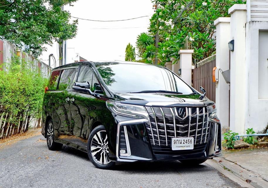 TOYOTA ALPHARD 2.5 SC Package ปี 2019 ไมล์ 150000 km.