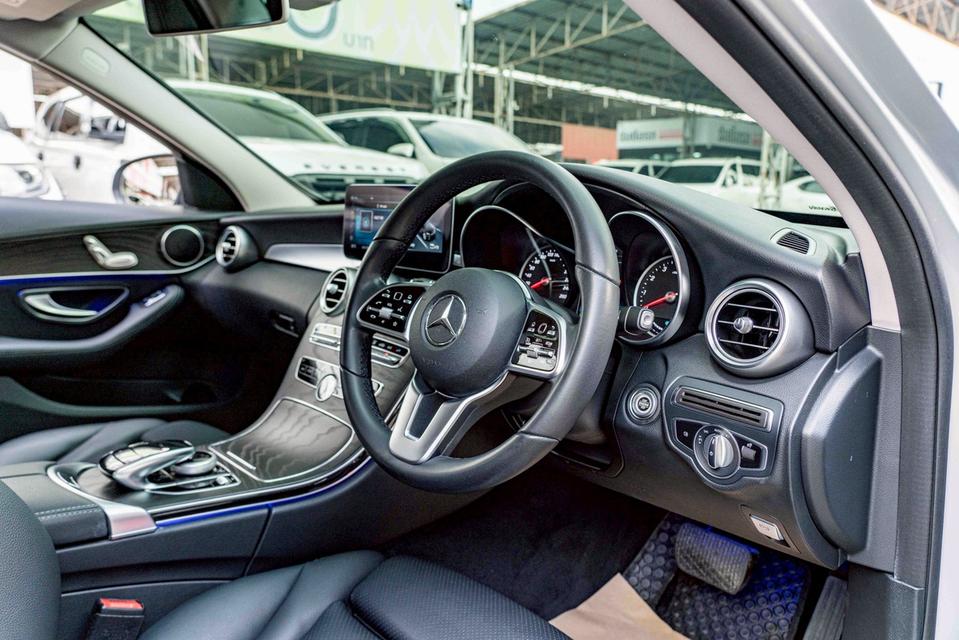 รหัสรถ NP6870 รุ่นรถ : BENZ C300e AVANTGARDEปีรถ : 2019 13