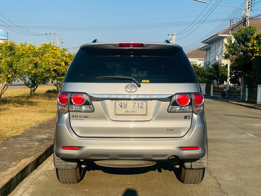 Toyota Foruner 3.0 V Navi AT 2015 รูปที่ 6