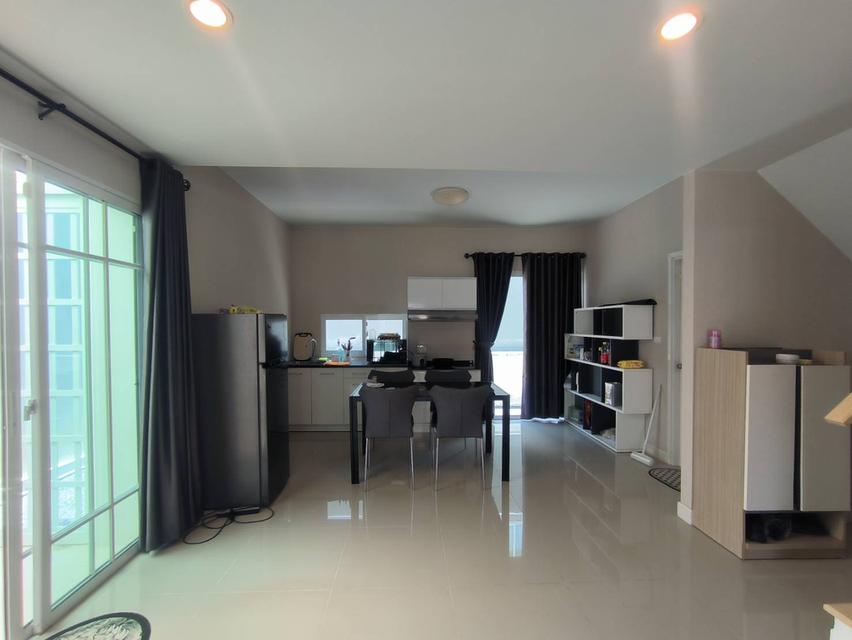 The village 3 บางนา ซอยมหาชัย ข้าง Mega บางนา  3