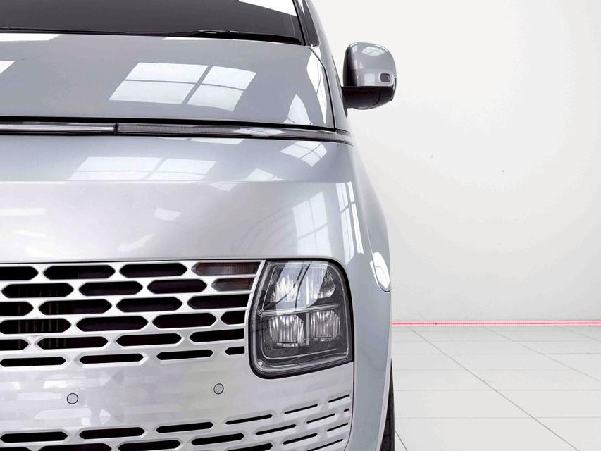 HYUNDAI STARIA 2.2 SEL STARIAเกียร์ AT ปี 2023 สีเทาเลขไม์ 118,647 กมราคา 1,019,000 บาทโทร 0929699899 6B597 รูปที่ 8