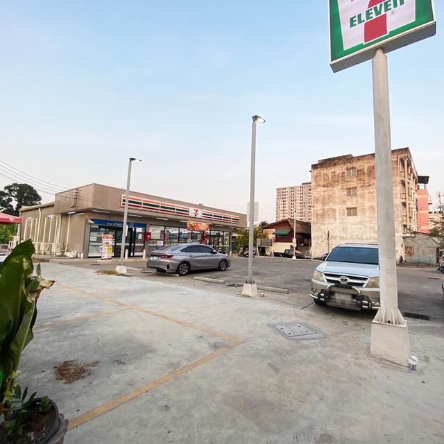 ขายพร้อมสัญญาเช่ากับเซเว่น ที่ดิน 298 ตรว. ติดถนนเรวดี เก็บค่าเช่าได้71,500บาท/เดือน 2