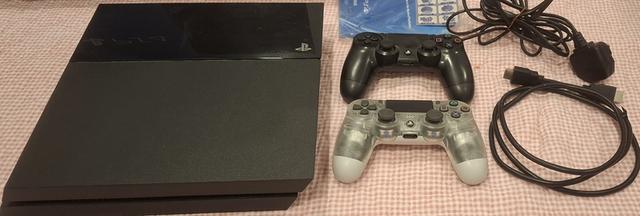 PlayStation 4 2