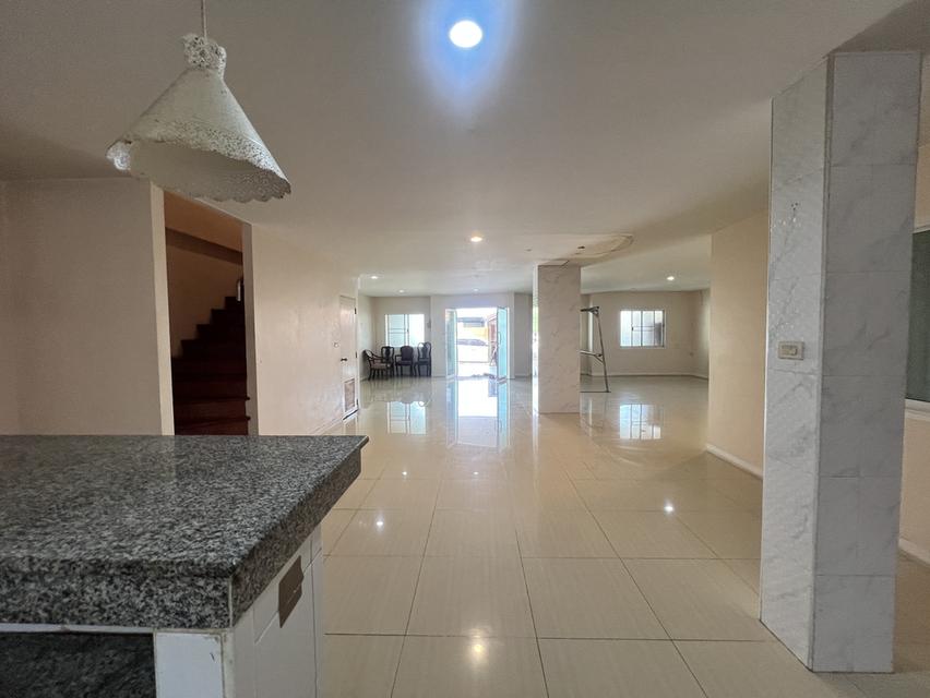 บ้าน ทาวน์เฮาส์สองหลังติด 2