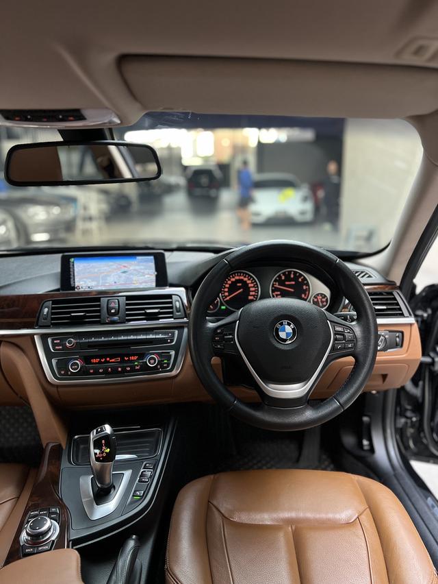 BMW 320d 7