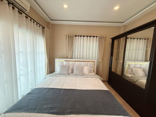 บ้านพร้อมอยู่ หิ้วกระเป๋าเข้าอยู่ได้เลยคะ หมู่บ้าน The view ไกล้ซอยชัยพฤก 3