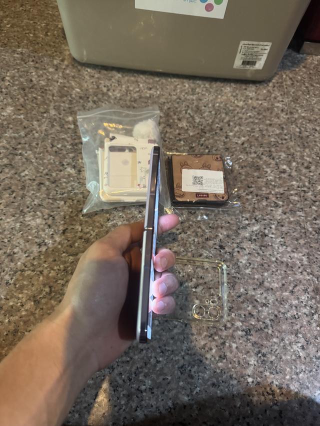 ขายๆๆๆถูกOppo Find NFlip2 สีหายากPurple 256กิ๊ก สูนTrueสภาพสวยการใช้งานดีเยี่ยมทุกๆฟังชั่นเครื่องรีสโตได้ตลอดไม่มีติดแอคเค้าใดๆคับ  สภาพ: 95% สวยๆคับ 6