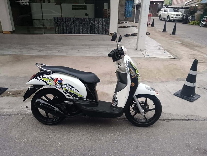 ขาย Scoopy i ตัวท็อป ล้อแม็ก สวยเท่ห์ เครื่องดี ราคา 15500 บาท