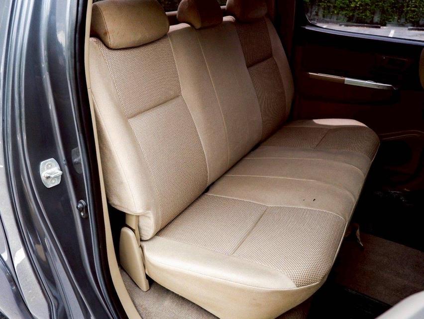 รหัสรถ QT3006 Toyota Vigo 2.5 E Prerunner Double Cab เกียร์ Auto VN Turbo สีเทา ปี2013 13