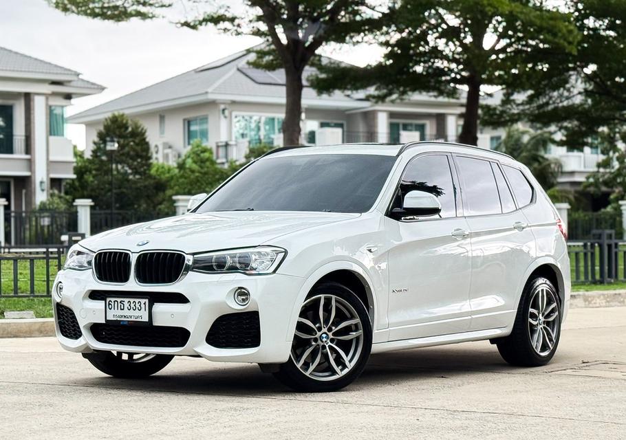 BMW X3 xDrive20d M-Sport (F25) ปี 2017 สีขาว รถมือเดียวออกศูนย์ BMW Thailand ดีเซลล้วน โฉม LCI หลังคาแก้ว