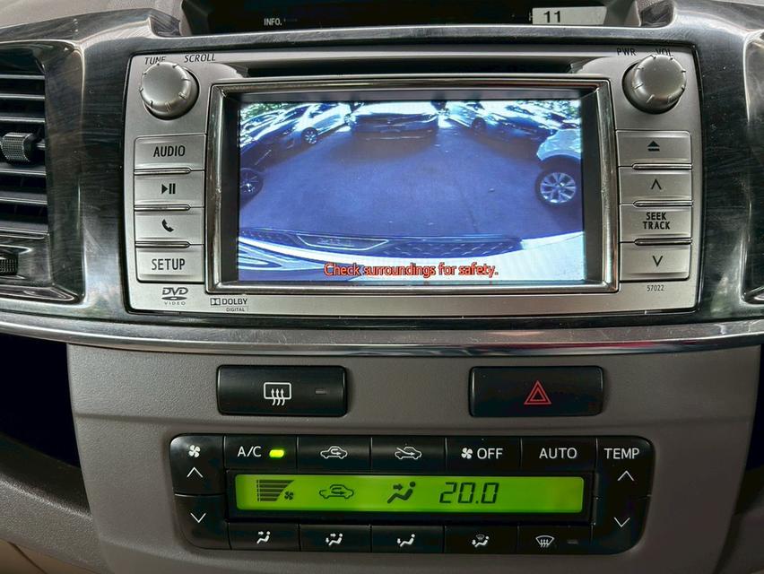 ขายรถ Toyota Fortuner 2.7V ปี 2012 สีขาว เกียร์ออโต้ 20