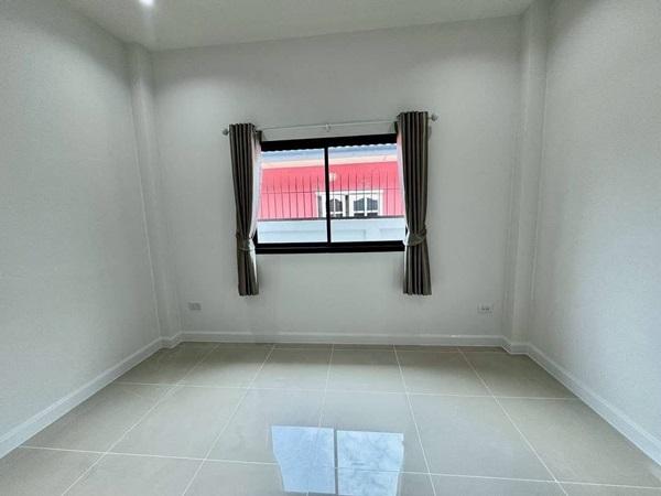 ขายบ้านเดี่ยวชั้นเดียว 50 ตร.วา ไร่กล้วย ศรีราชา พร้อมอยู่ ทำเลน่าอยู่ เหมาะทั้งอยู่อาศัยและลงทุน Tel 06-28926536 14