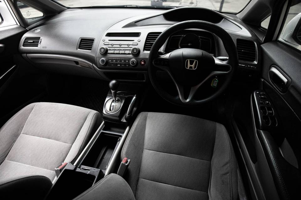 #Honda #Civic FD MNC 1.8 S ปี 2010 สีขาวรถบ้านสวย บอดี้เดิม ไม่เคยชนหนัก ไมล์ 162,211 กม. ดูแลดี เปลี่ยนถ่ายของเหลวตามระยะ เครื่องยนต์-เกียร์สมบูรณ์ รูปที่ 11