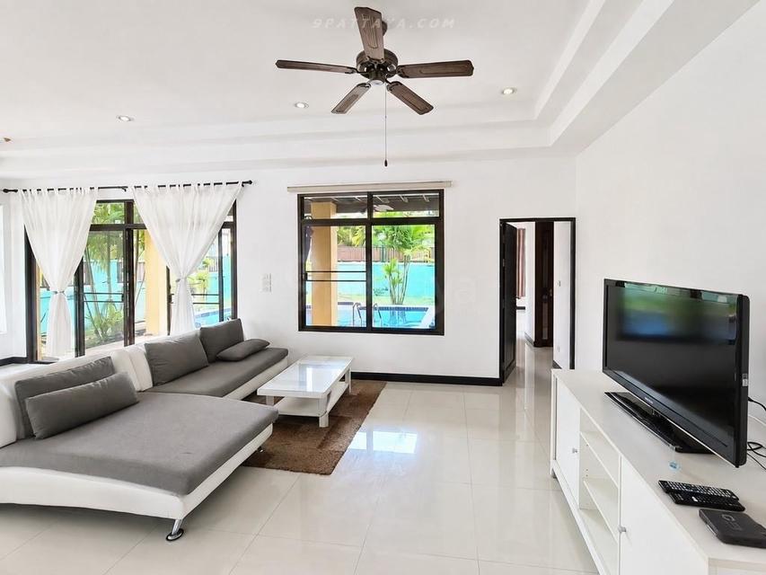 For Sale — Pool Villa at Grand Garden Village, Bang SarayPool villa for sale at Grand Garden Village, Bang Saray.Spacious land plot with swimming pool 12