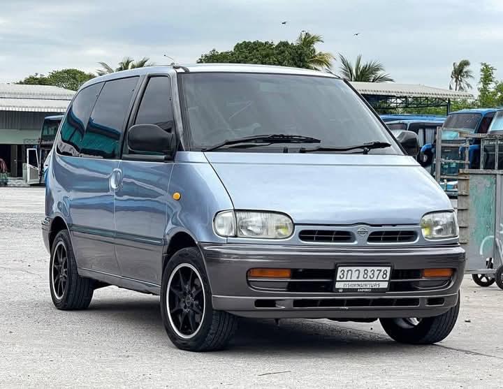 Nissan Serena ปล่อยขายด่วน