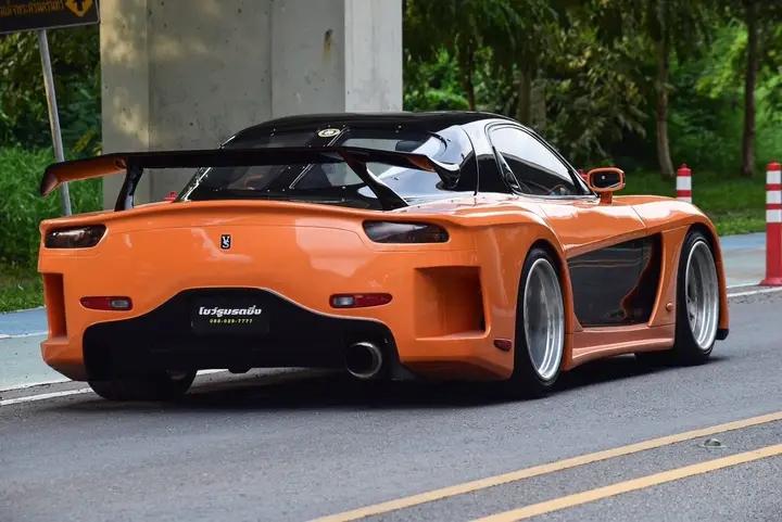 รถบ้านสวยๆ Mazda RX 7 5