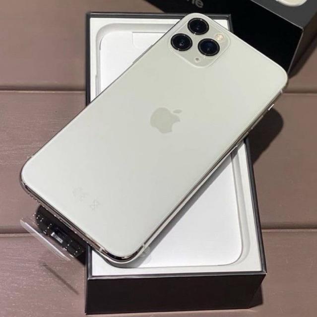 iphone 11 pro max สีขาว 2