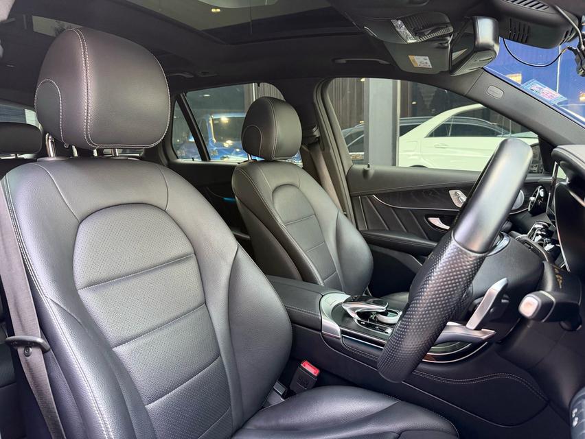 2019 Mercedes Benz GLC250d AMG รูปที่ 7