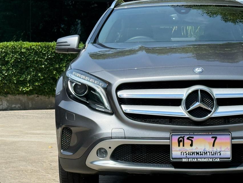 2017 BENZ GLA200 รถมือเดียวออกป้ายแดง รถวิ่งน้อย เข้าศูนย์ตามระยะ รถไม่เคยมีอุบัติเหตุครับ รูปที่ 7